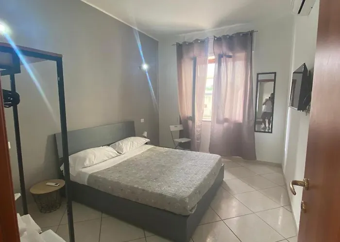 Bedroompompei With Free Parking *